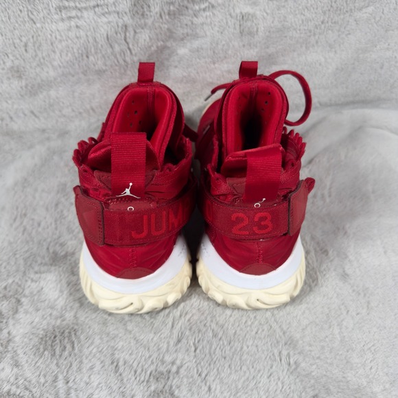 Nike Air Jordan AUTHENTICATED Proto React Red Men's Sneaker Size 10 BV1654-601 - Picture 3 of 10